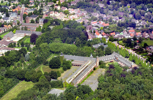luchtfoto oud klooster huijbergen 