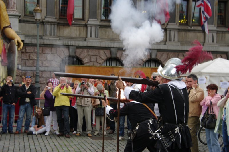 schieten met geweer op de markt
