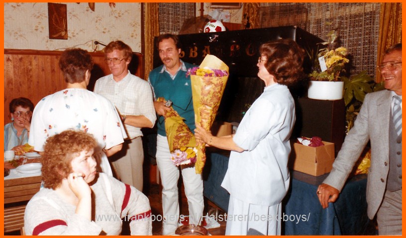 cafe de beek halsteren