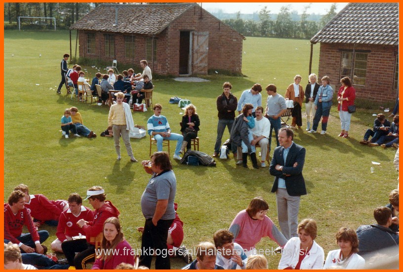 beek boys halsteren in de krant