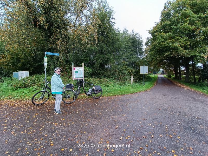 bladeren op fietspaden