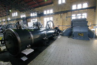 stoommachine met waterpomp