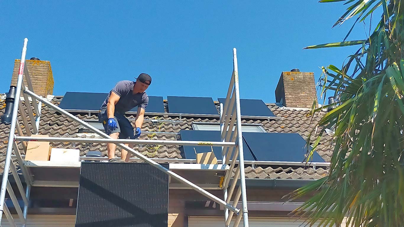 montage van 9 zonnenpanelen