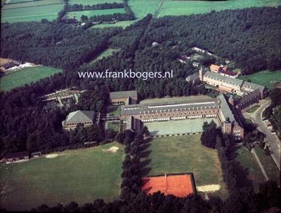 luchtfoto kostschool huijbergen 