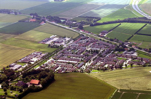 luchtfoto  boven Willemstad