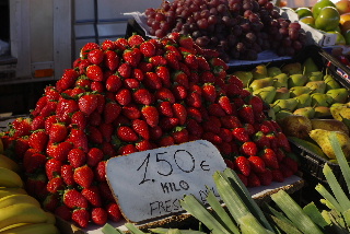 Spaanse aardbeien kopen op de makrt