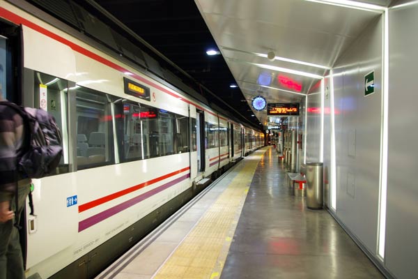de trein haltes vertrektijden malaga fuengirola